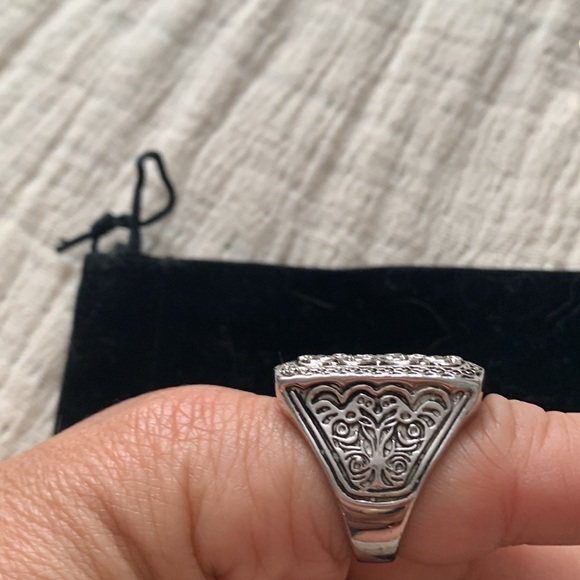 Statement Ring Silver with Scroll Detail - Picture 5 of 12
